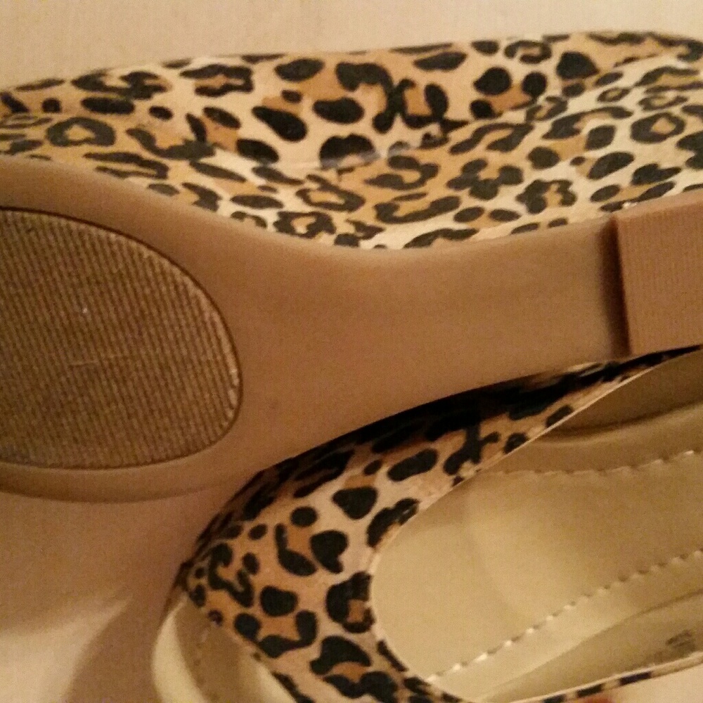 Shoes - Picture 2 of 2